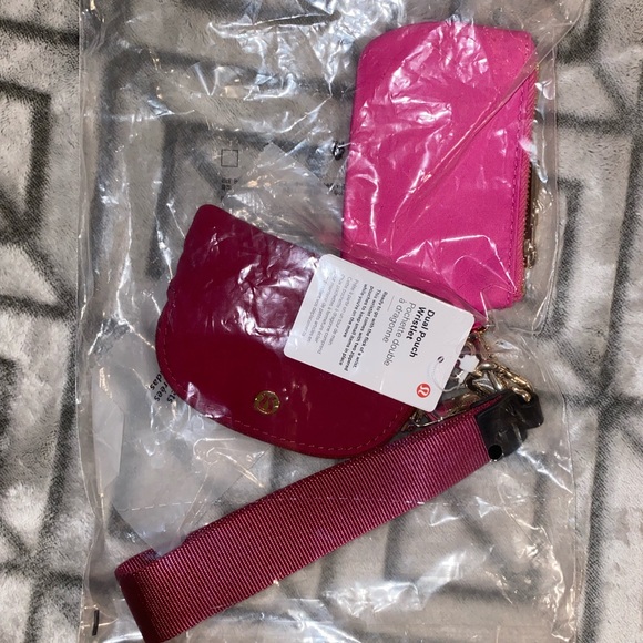 NEW LULULEMON Dual Pouch Wristlet - Picture 7 of 15